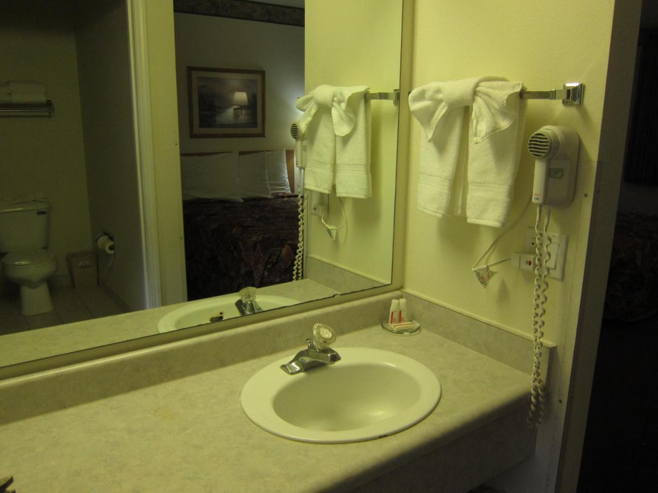 Days Inn By Wyndham Ocean Shores Szoba fotó